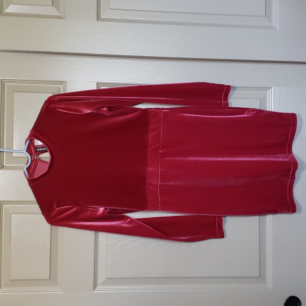 Divided H & M cranberry high neck open back long sleeve velvet dress size 12